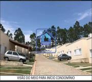 Casa em Condomínio para Venda, em Cotia, bairro Água Espraiada (Caucaia do Alto), 3 dormitórios, 1 banheiro, 2 vagas